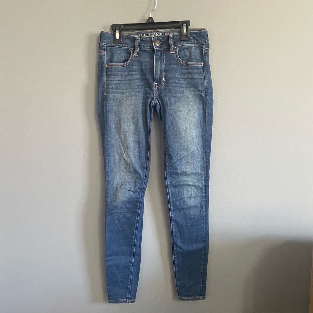 American Eagle Outfitters medium wash jegging